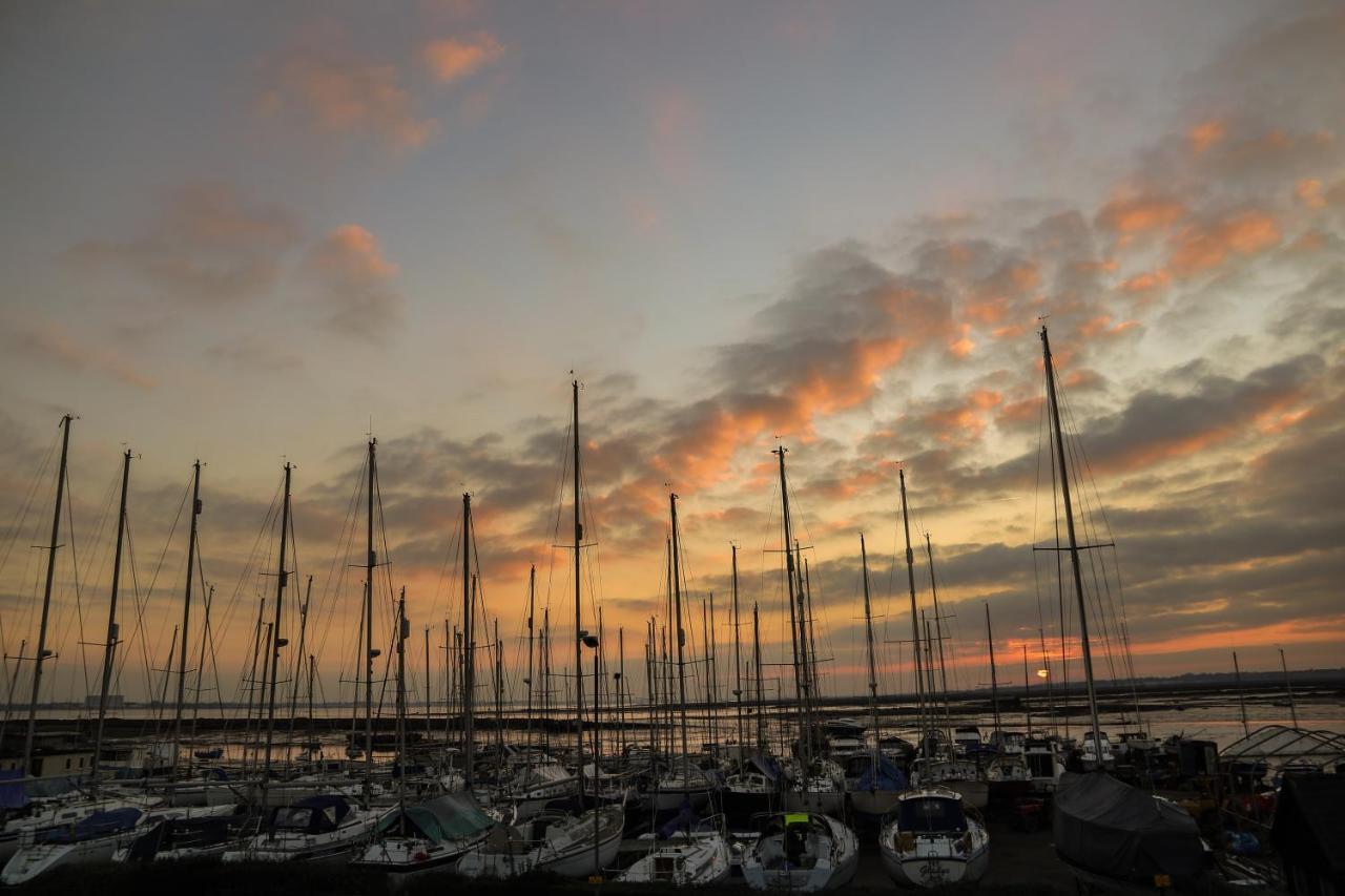 The Victory At Mersea West Mersea Exteriér fotografie
