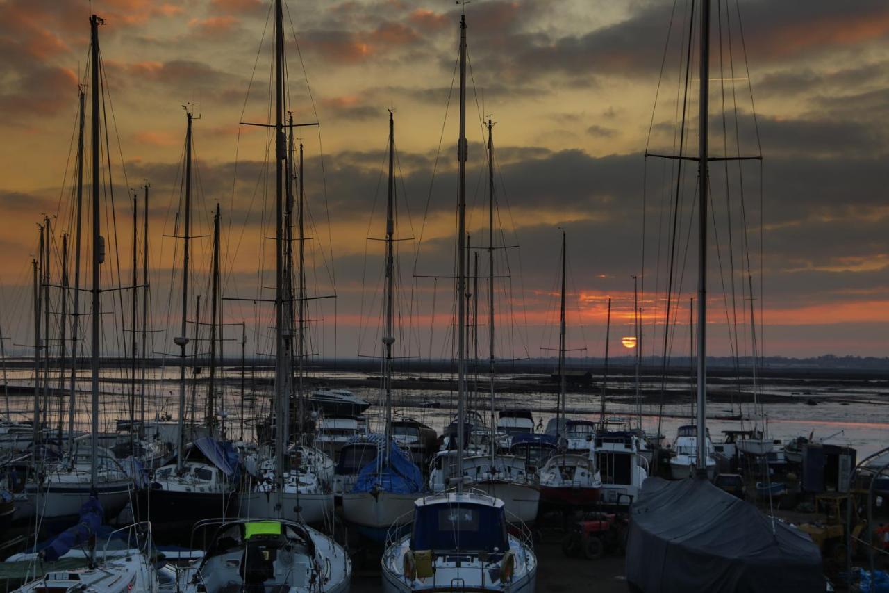 The Victory At Mersea West Mersea Exteriér fotografie
